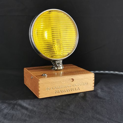Lampe d'appoint "phareacigare"