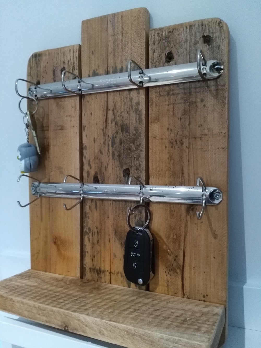 Porte-clés en bois pour mur