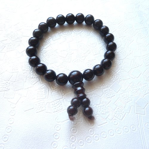 Bracelet perle pierre ronde noire, bracelet pierre jade, bijoux bouddhiste, idée cadeau bijoux, création française, jade noir, mal, varja