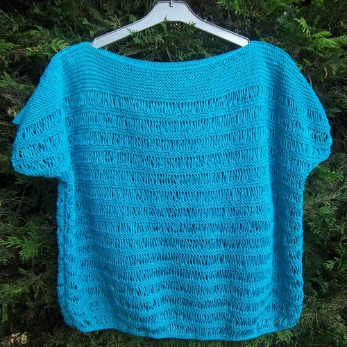 Pull  bleu turquoise, tricoté main avec un point aérien, 100% coton