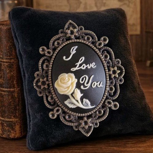 Broche florale rose romantique - camée botanique poétique - symbole amoureux.