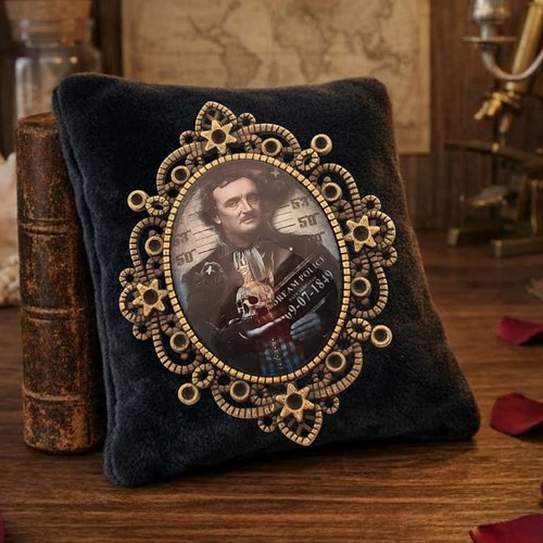 Broche style victorien edgar poe - univers cabinet de curiosités - cadeau littéraire poétique.