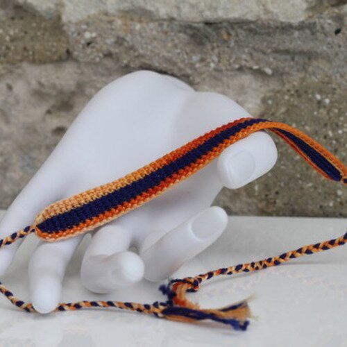 Bracelet brésilien en coton dmc crocheté main orange et marine modèle "fortaleza"