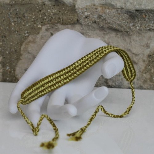 Bracelet brésilien en coton dmc crocheté main kaki et jaune modèle "campinas"