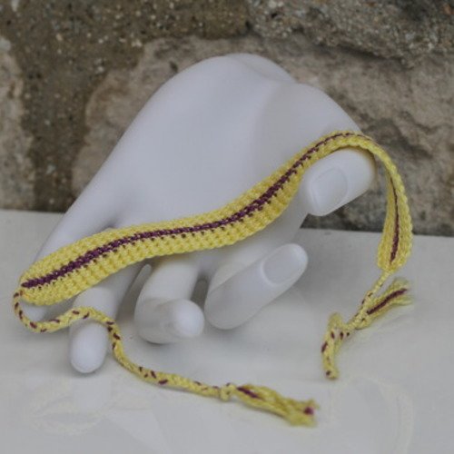 Bracelet brésilien en coton dmc crocheté main jaune et violet modèle "teresina"
