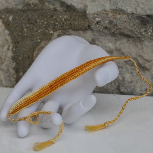 Bracelet brésilien en coton dmc crocheté main jaune et moutarde modèle "santo andré"