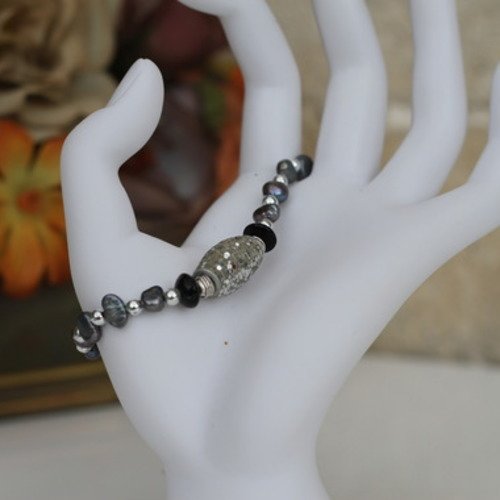 Parure ras-du-cou et bracelet céramique-perles nacrées-métal aux couleurs grise-noire-argentée modèle "voie lactée"
