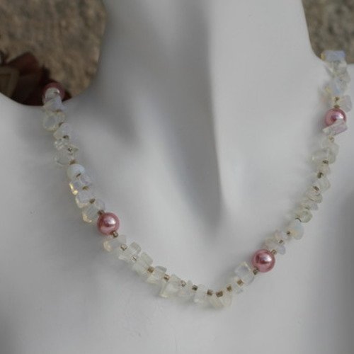 Parure collier-bracelet-boucles d'oreilles en cristal et verre transparent-rose modèle "glace"