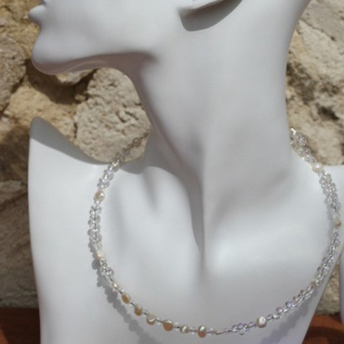 Parure ras-du-cou-bracelet eau-douce-verre transparente et blanche modèle "princesse"