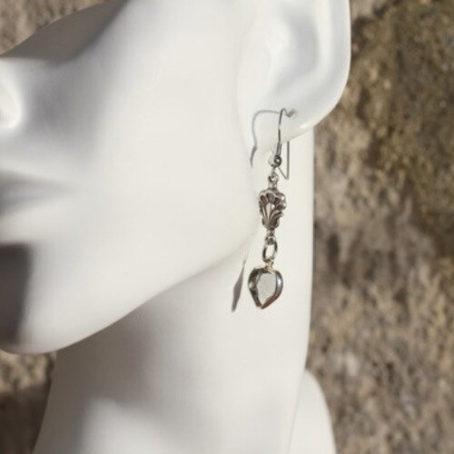 Boucles d'oreilles métal argenté-swarovski transparent modèle "palpitation"