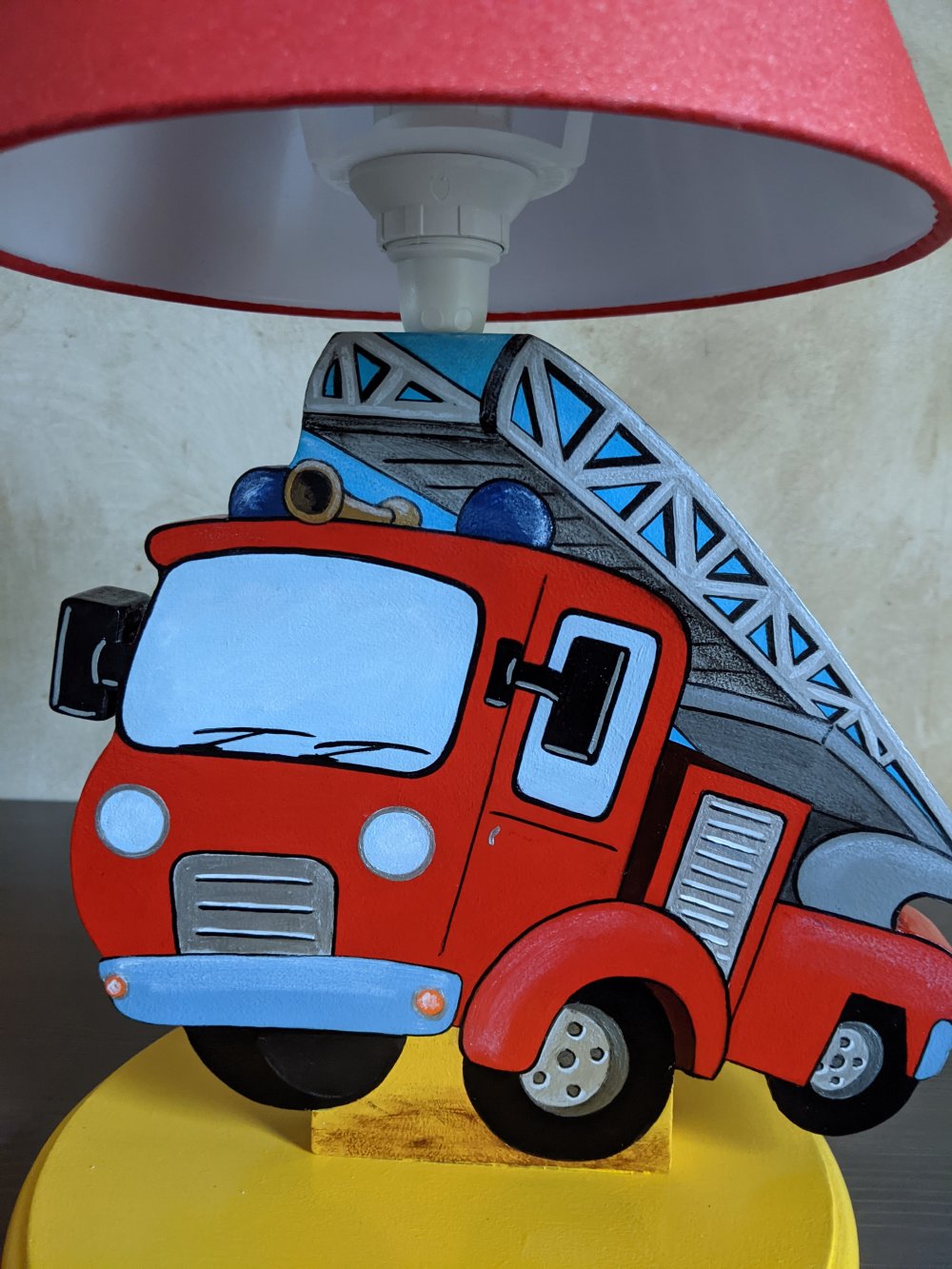 Lampe de chevet enfant pompier - Un grand marché