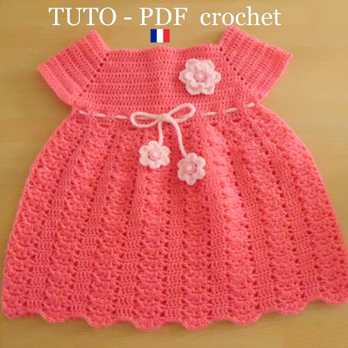 Tuto crochet - robe bébé rose orné d'un joli motif fantaisie, en rose poudré, de 1 à 3 mois, tuto en francais !