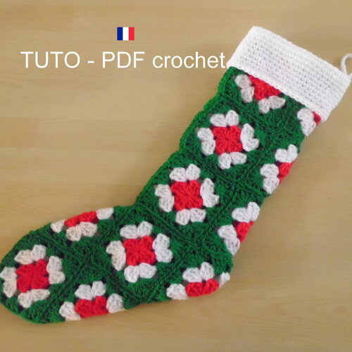 Tuto crochet - chaussette de noël orné de carrés colorés sur fond vert, facile à réaliser, tuto en francais !