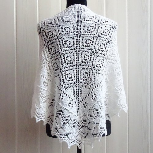 Châle dentelle blanc