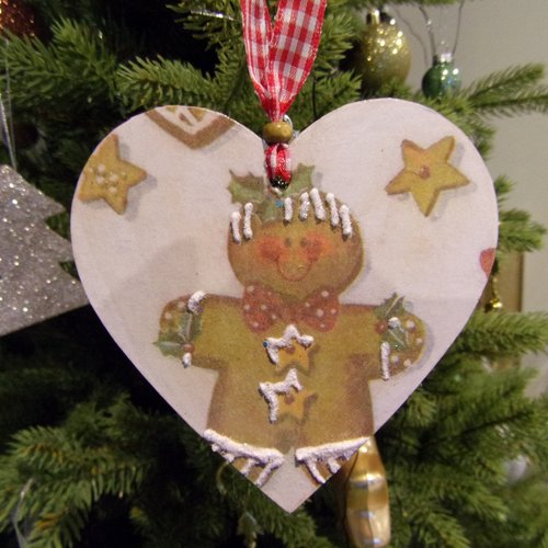 1 coeur en bois fait main à suspendre bonhomme en pain d'épice décoration sapin de noël 10cm