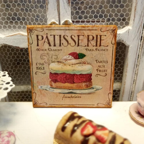 Plaque miniature en bois framboisier gâteau aux framboises pâtisserie maison de poupées échelle 1:12 french shabby chic dollhouse sign