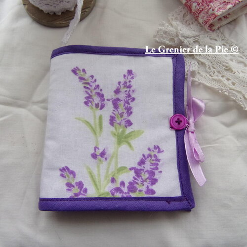 Carnet range-aiguilles, tissu lavande, étui broderie, accessoire brodeuse, trousse provence, porte-aiguilles, fait main français