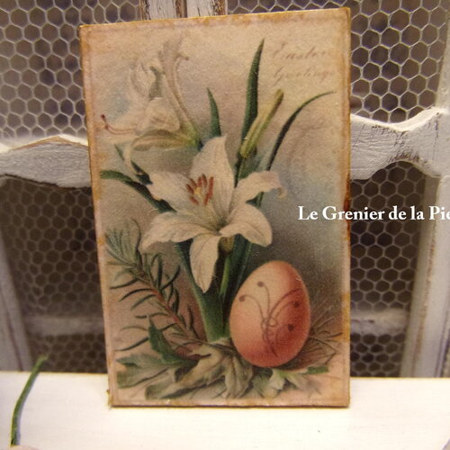 Plaque miniature en bois décoration fleur lys blanc oeuf de pâques tableau maison de poupées échelle 1:12 shabby vintage dollhouse sign