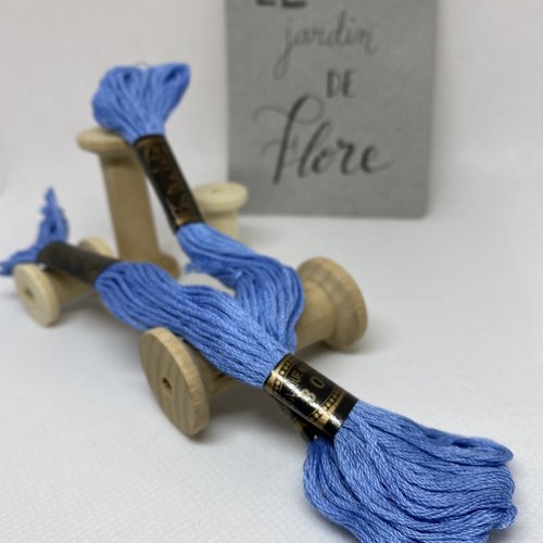 Bleu layette - 303 / équivalence coloris dmc 794