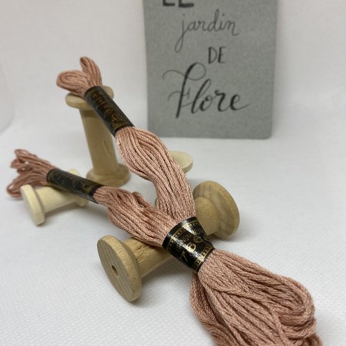 Rose aurore - 766 / équivalence coloris dmc 758