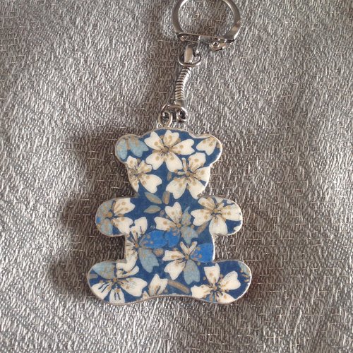 Porte clefs / bijou de sac nounours fleurs bleues