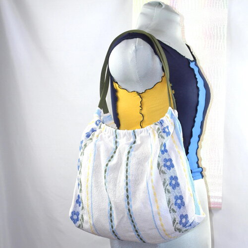 Sac cabas éponge upcyclé - "blue daisy vintage"