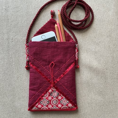 Petit sac bandoulière.