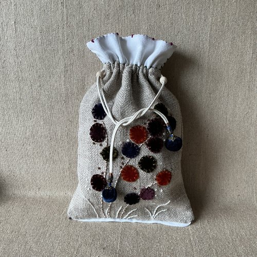 Pochette en lin très souple et ronds de velours comme des pissenlits