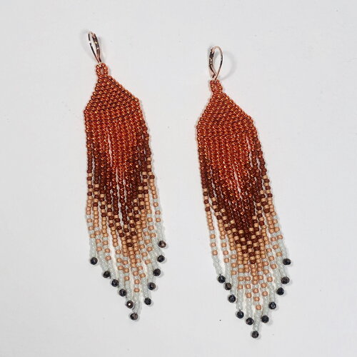 Boucles d’oreilles à franges longues dans les tons de rouille métallisée, orange, marron et beige - dormeuses métal doré