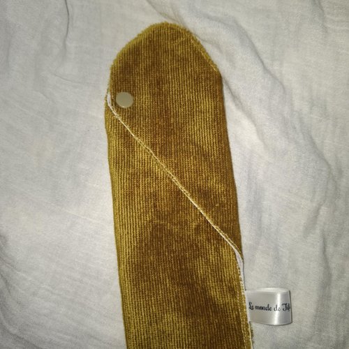 Étui à lunette jaune moutarde