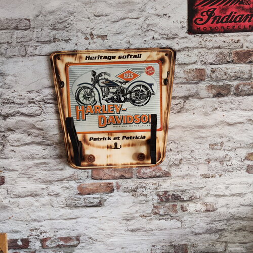 Porte casque double plaque harley davidson 1935 de nostalgic art personnalisable ou plaque seule sans plateau ni support — cadeau couple
