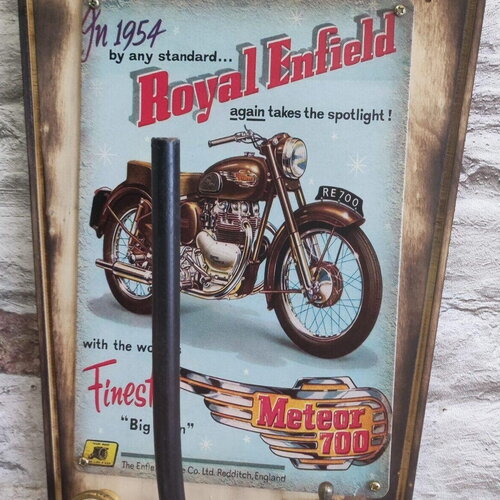 Porte casque moto royal enfield  ;fan art; série little cadeaux pour motard