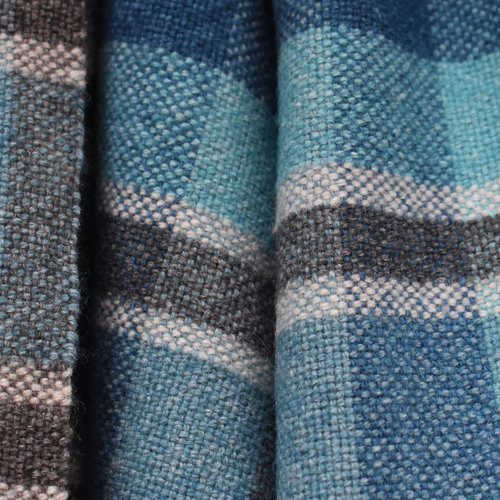 Écharpe tartan tissé main en fils biologique
