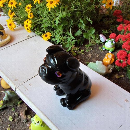 Animal - resine - chien - bouledogue noir