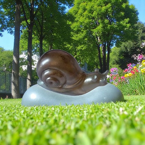 Animal - resine - petit escargot chocolat et gris argent