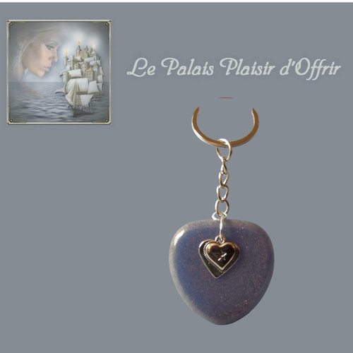 Porte-clef - résine - pendant coeur violet irisé et son coeur argenté