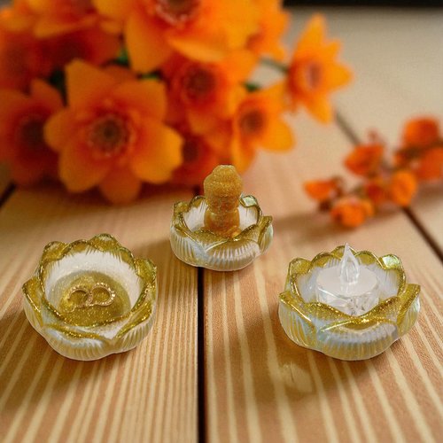 Résine - vide-poche - petite coupelle "lotus" transparent et or