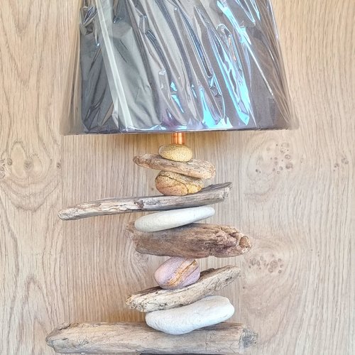 Lampes galets & bois flottés