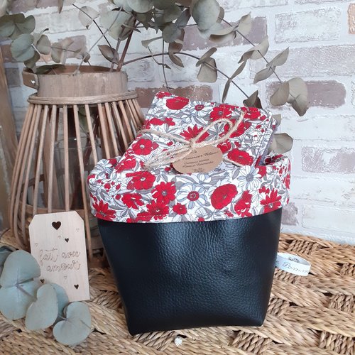 Lingettes lavables fleurs rouges+ panier noir