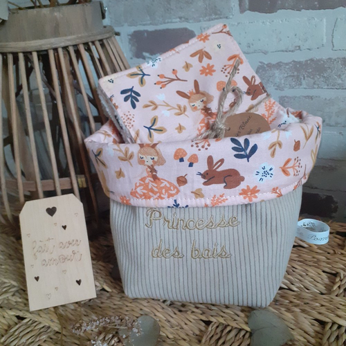 Lingettes et panier brodé  beige princesse