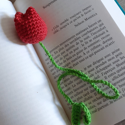 Marque page crochet tulipe