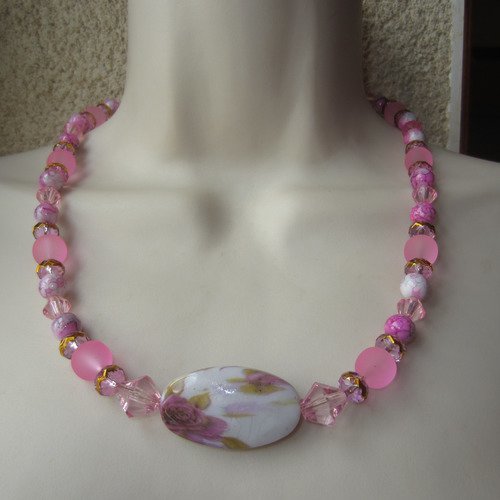 Collier rose et blanc