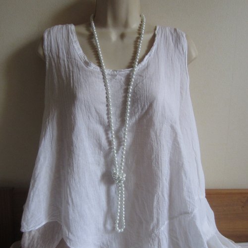 Sautoir de perles blanches