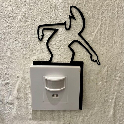 Déco murale la ligne montre en bas - déco original