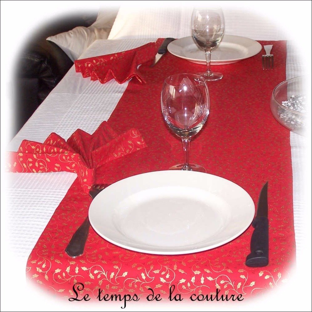 Noel Chemin De Table Deux Serviettes Pour Decoration Table De