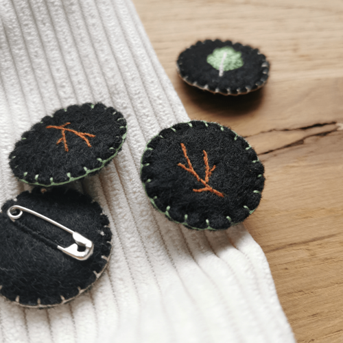Broche branche