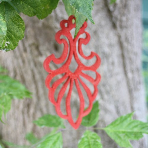 Suspension en bois sapin de noël rouge