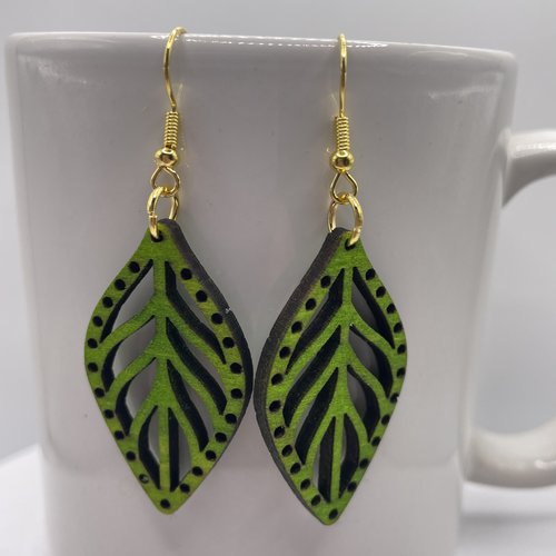 Boucles d’oreilles pendantes en bois