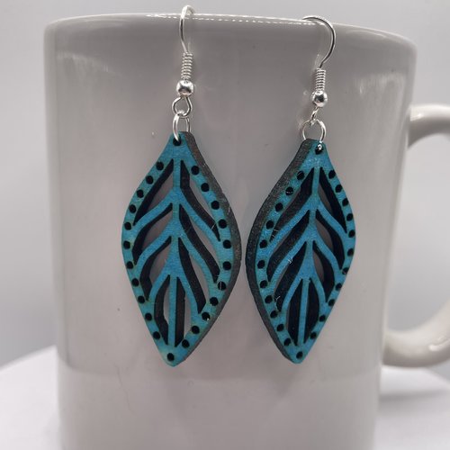 Boucles d’oreilles pendantes en bois