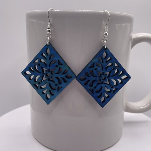 Boucles d’oreilles pendantes en bois